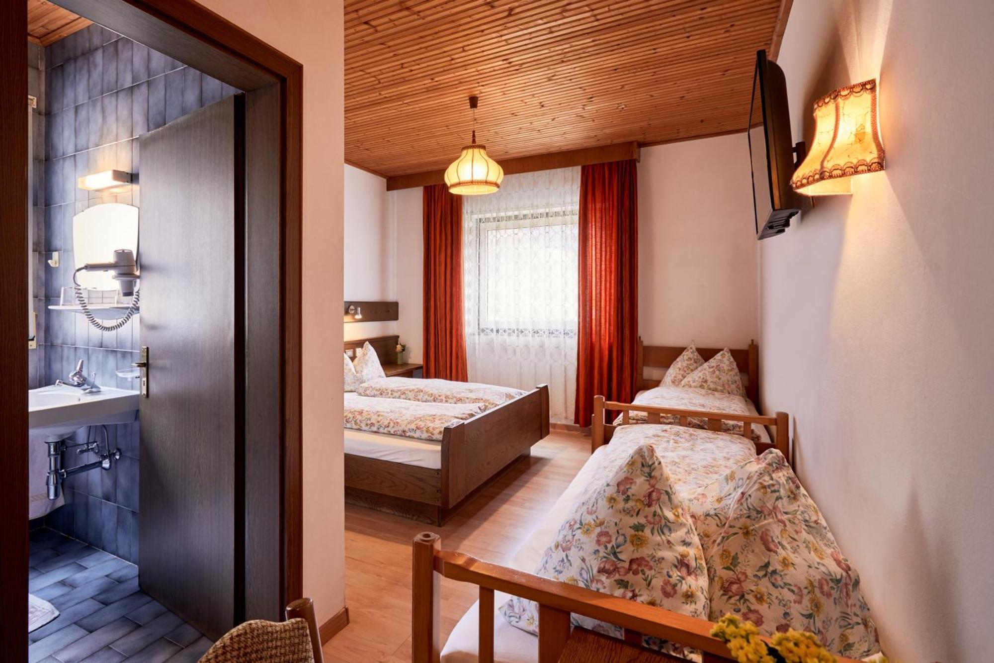 Ferienpension Zummuellerhof Natz-Schabs Номер фото